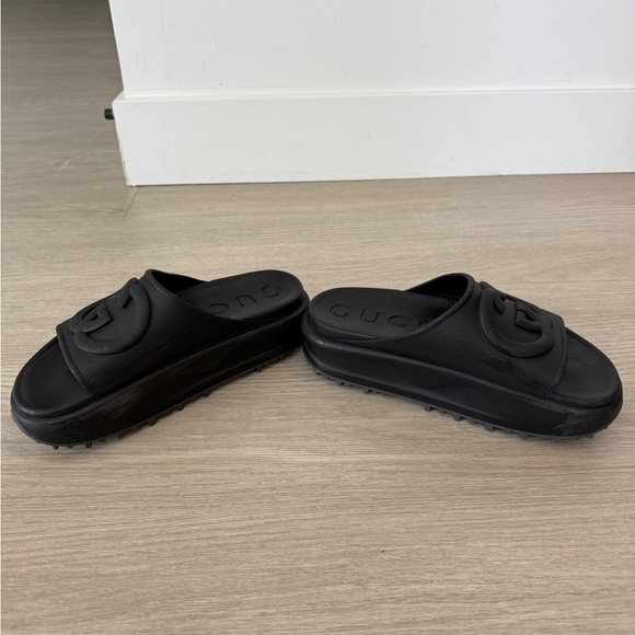 Authenticc Gucci black slides 36 - Picture 5 of 7
